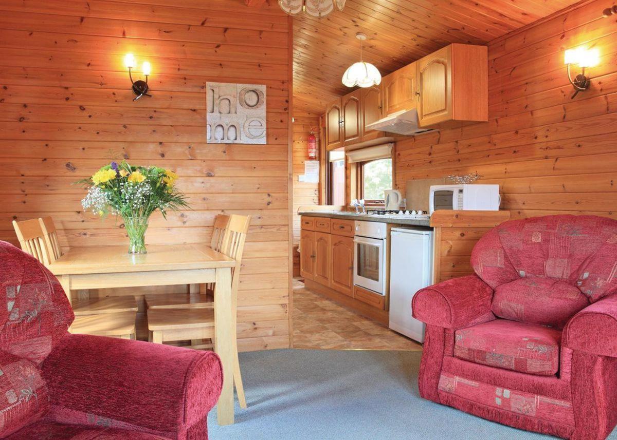 Ben Nevis Holiday Park Banavie Exterior photo